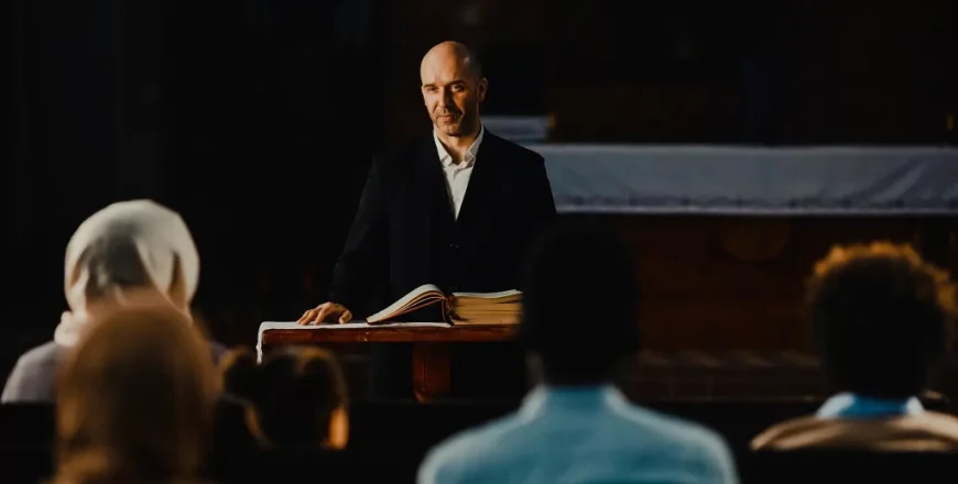 obispo-pastor.webp